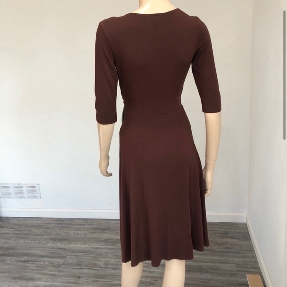 Mica brown & blue dressV- neck knee length S:S - Picture 4 of 12